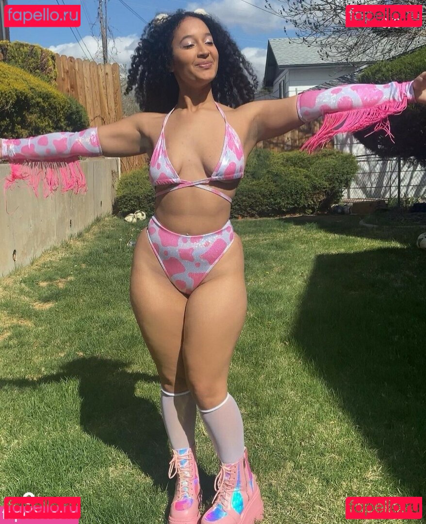 Curlybeanraver Onlyfans Photo Gallery 