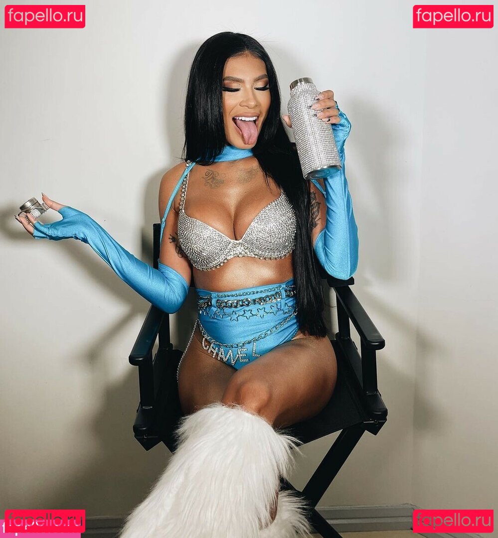 Pocah / bigbodypocah Onlyfans Photo Gallery 