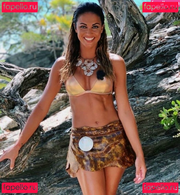 Ale Lara Onlyfans Photo Gallery 