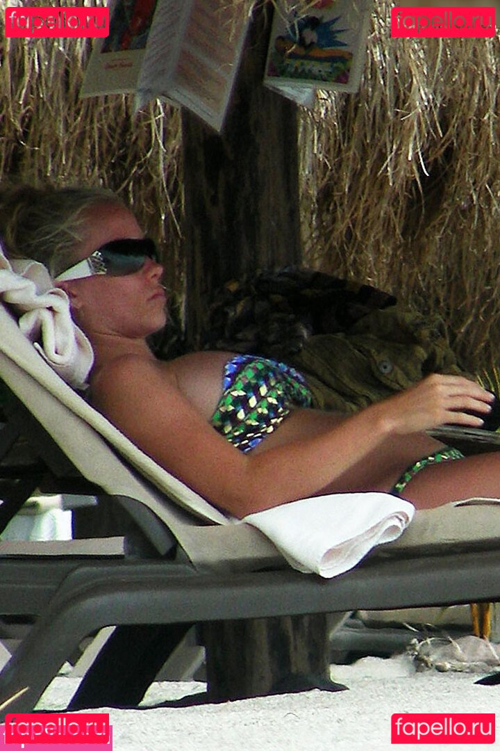 Kendra Wilkinson / KendraWilkinson Onlyfans Photo Gallery 