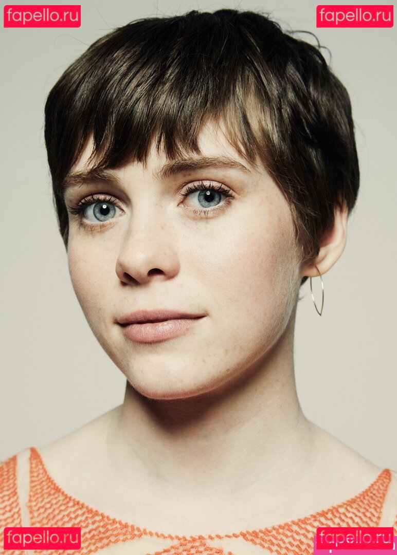 Sophia Lillis / sophialillis Onlyfans Photo Gallery 