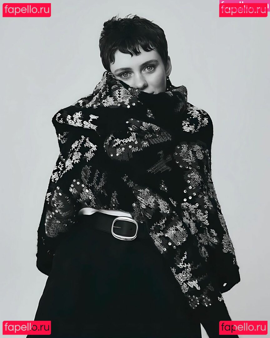 Sophia Lillis / sophialillis Onlyfans Photo Gallery 