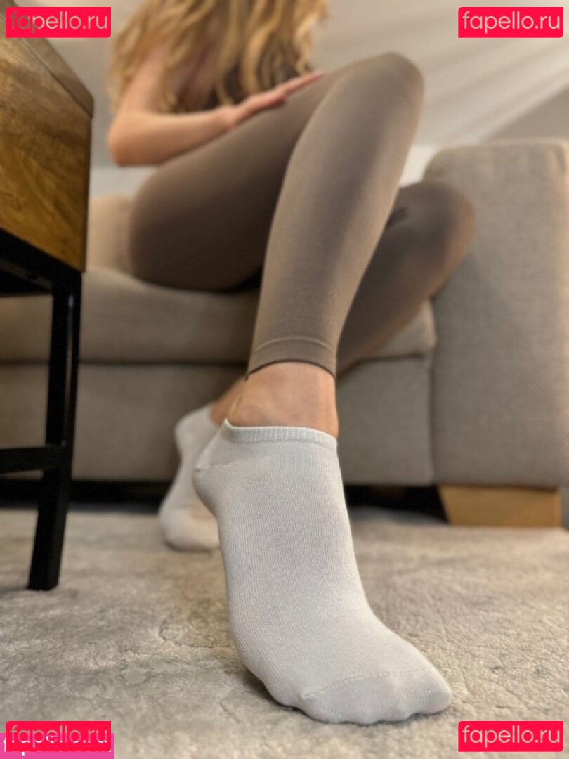 NoFaceLou / lou.socks / no.face.lou Onlyfans Photo Gallery 
