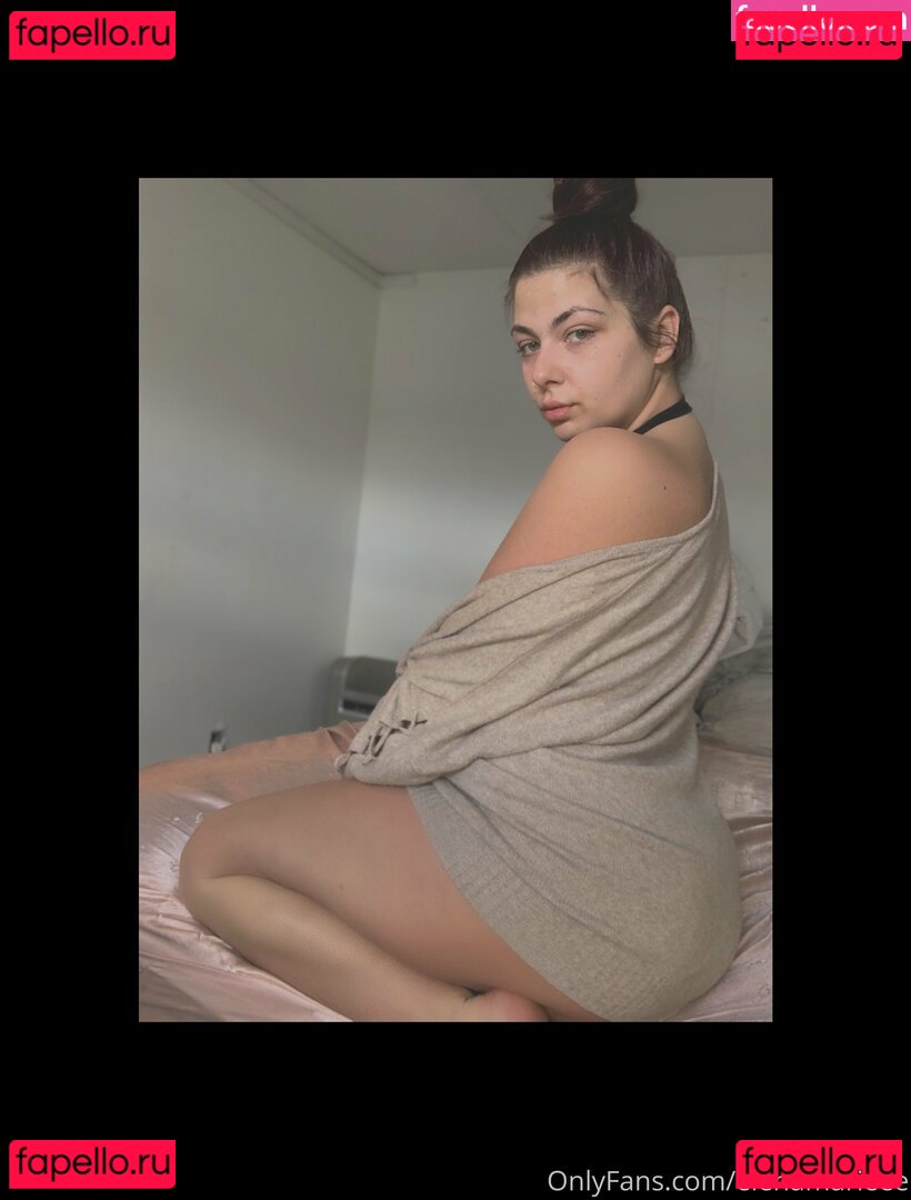 elenamarieee Onlyfans Photo Gallery 