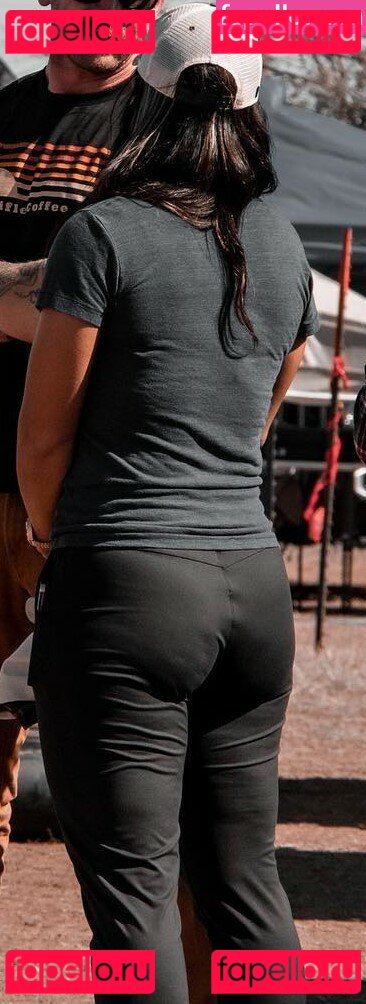 Tulsi Gabbard / tulsigabbard Onlyfans Photo Gallery 