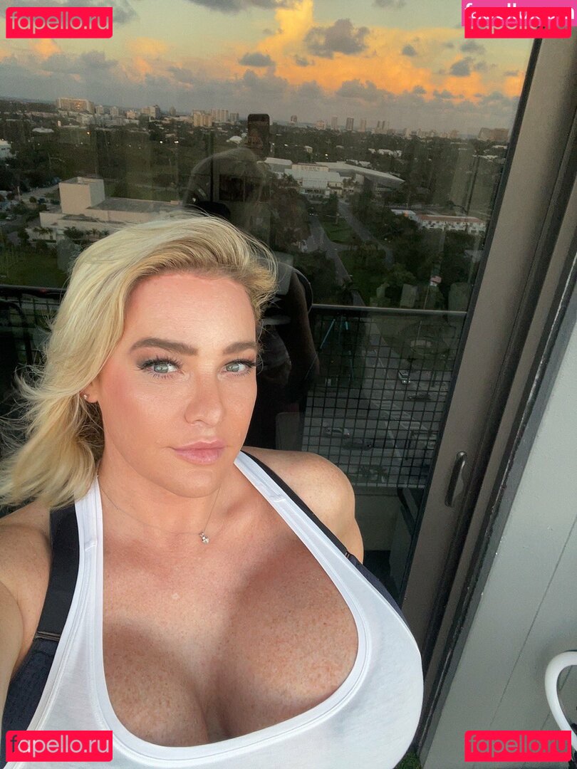 Lexi Cox Onlyfans Photo Gallery 