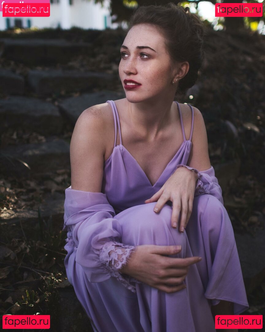 Red Dawn / Red_dawn88 / https: / reddawn01 Onlyfans Photo Gallery 