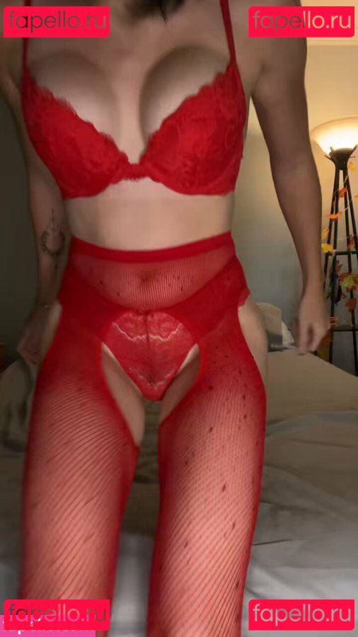 Red Dawn / Red_dawn88 / https: / reddawn01 Onlyfans Photo Gallery 