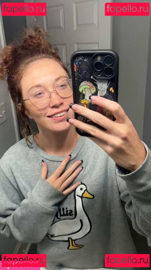 Red Dawn / Red_dawn88 / https: / reddawn01 Onlyfans Photo Gallery 