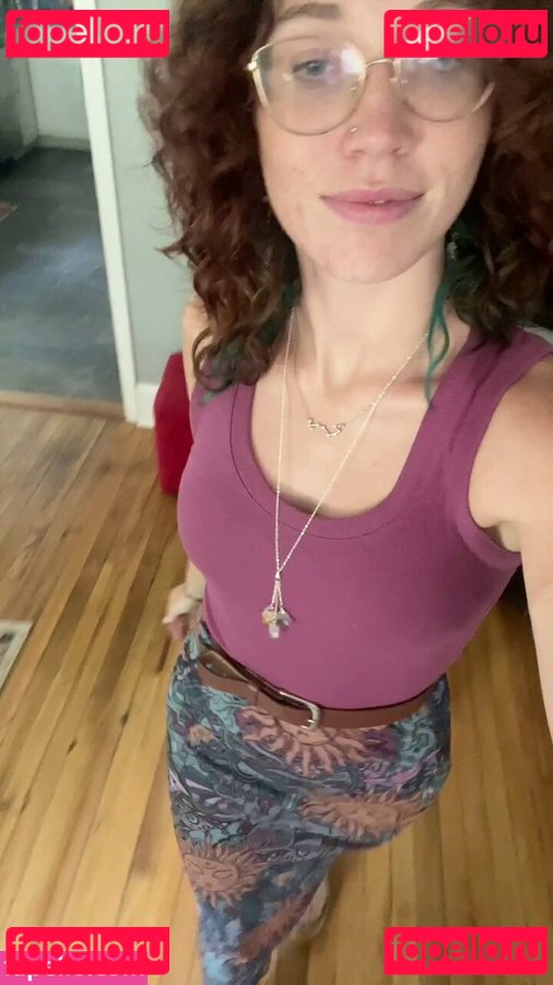 Red Dawn / Red_dawn88 / https: / reddawn01 Onlyfans Photo Gallery 