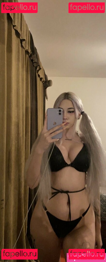 Favewaifu / Urfavewaifu Onlyfans Photo Gallery 