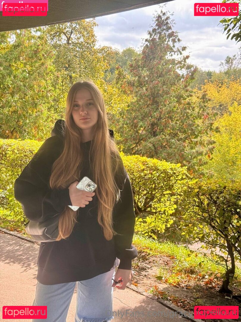 gracyestusweet / grasy_gamer Onlyfans Photo Gallery 