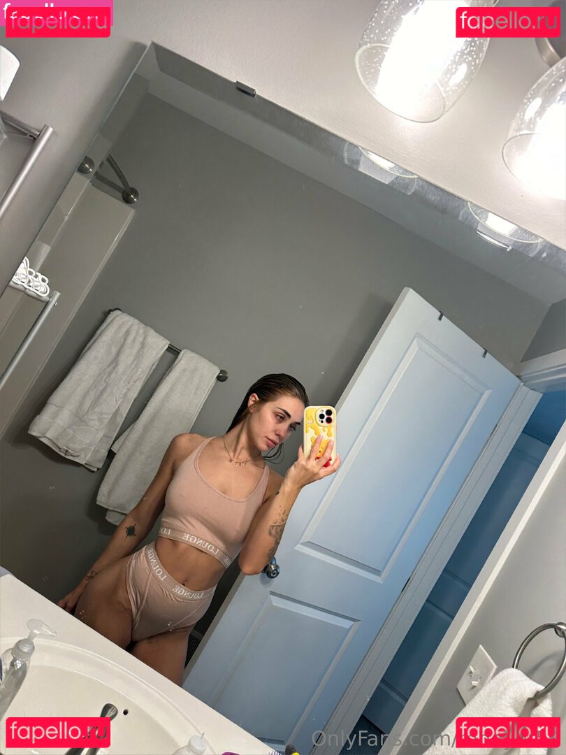 itsmiabeyer2.0 / mbeyer54 Onlyfans Photo Gallery 