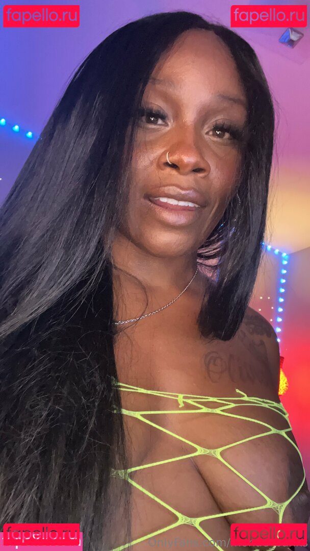 naturalnae / naturalnaee Onlyfans Photo Gallery 