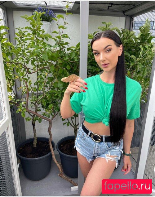 lady.death01 / ladydeathci Onlyfans Photo Gallery 