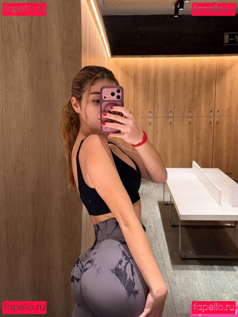 Sofia Soler / Sophiessoler / sophiesred Onlyfans Photo Gallery 