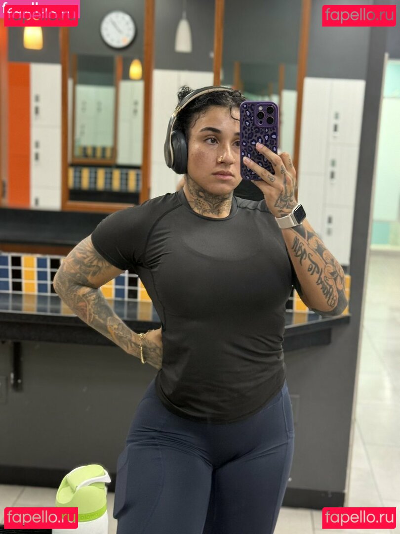 BaddBuffBambii Onlyfans Photo Gallery 