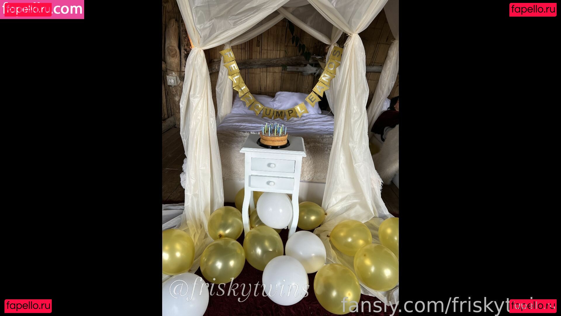 frisky_ana / friskytwins / https: Onlyfans Photo Gallery 