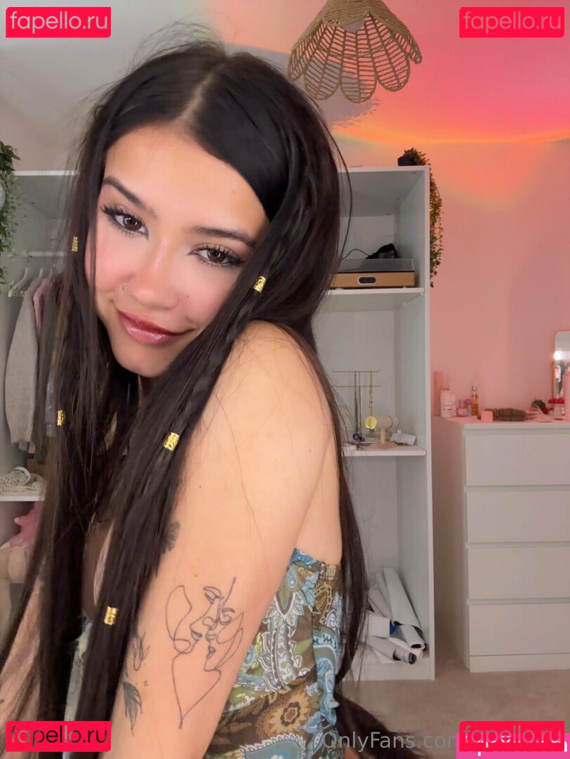 annaeris / bbyybellax / miniannabellex Onlyfans Photo Gallery 