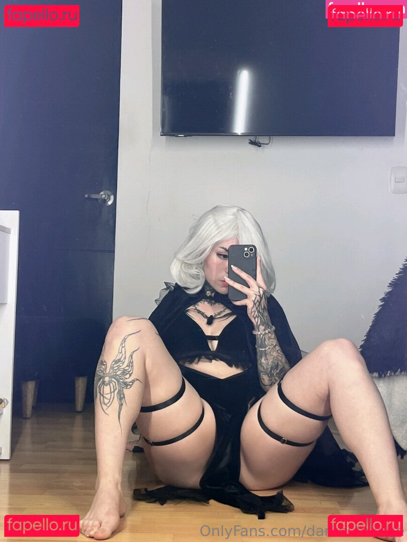darkestelaine / definitelylanie Onlyfans Photo Gallery 