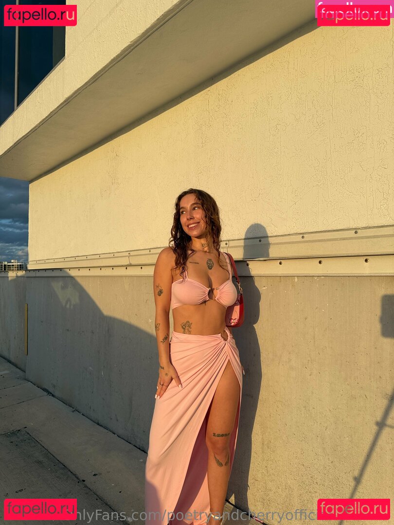 Goddessofyourworldvip / Milene Brière / goddessofyourworldfree / https: Onlyfans Photo Gallery 