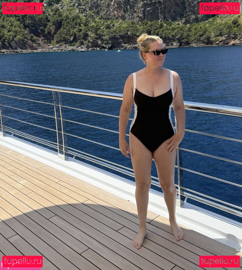 Amy Schumer / amyschumer Onlyfans Photo Gallery 