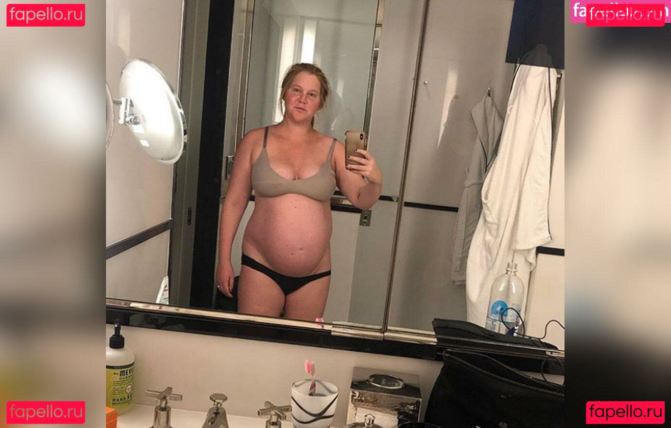 Amy Schumer / amyschumer Onlyfans Photo Gallery 