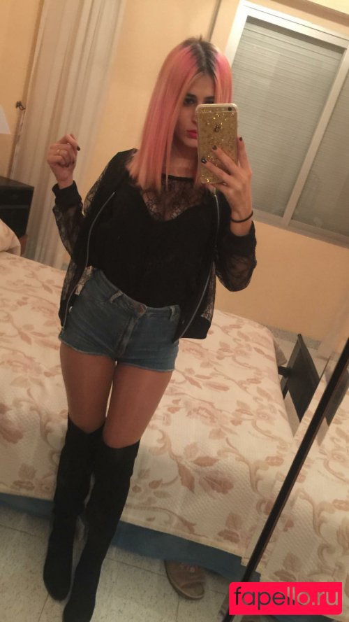 jubyheadshot / yurshots Onlyfans Photo Gallery 