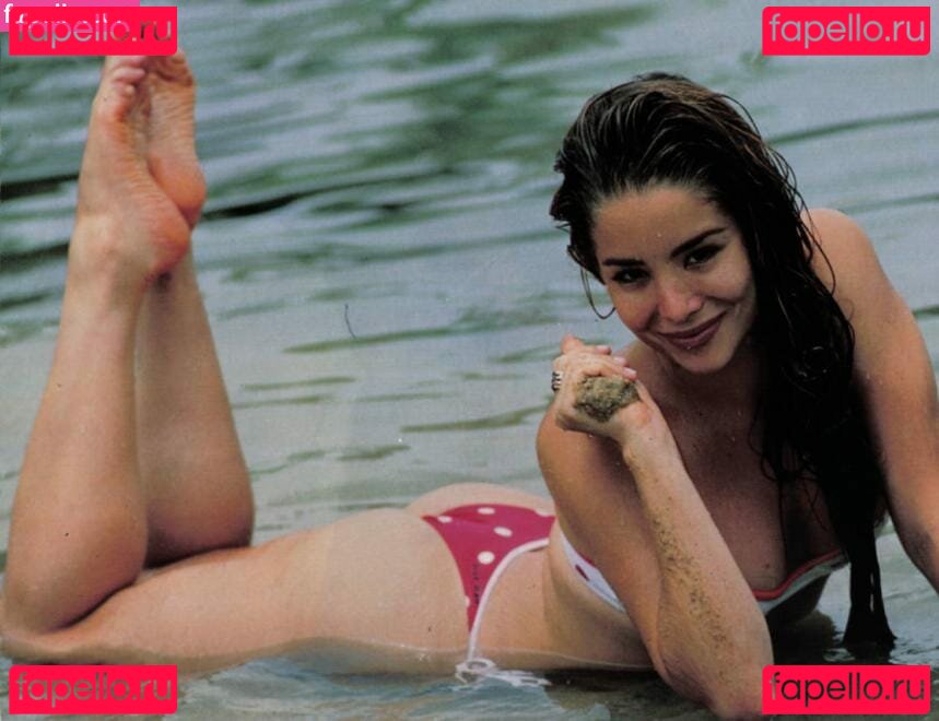 Danielle Winits / lawinits Onlyfans Photo Gallery 