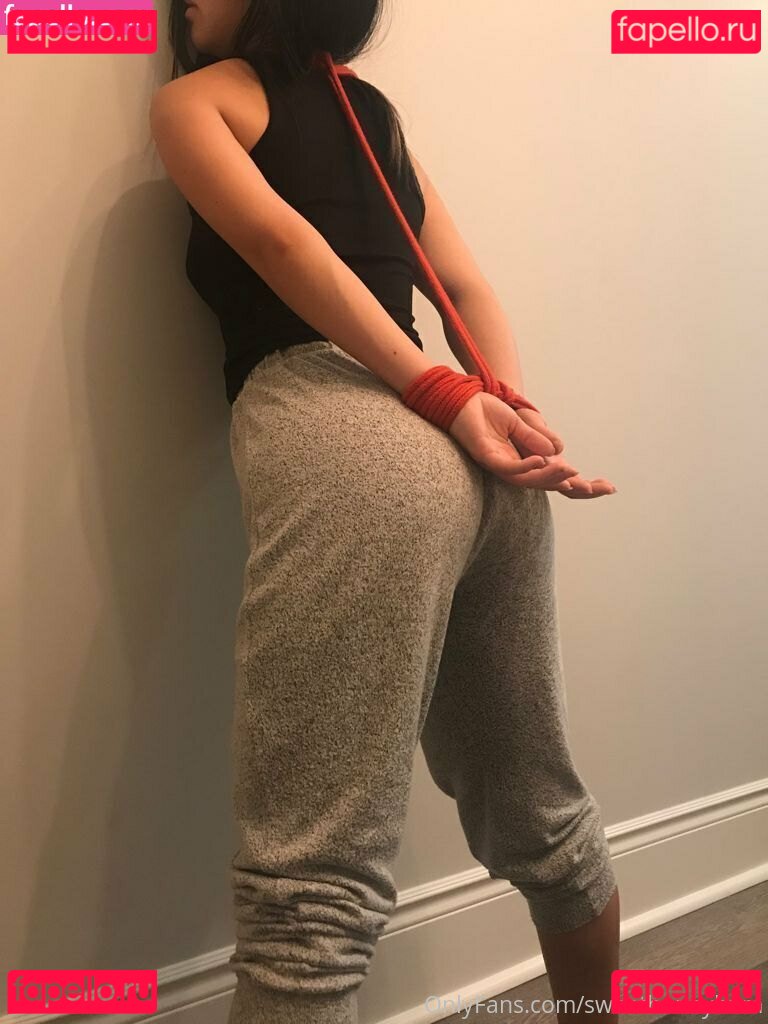 sweethoney2106 / sweethoneybum Onlyfans Photo Gallery 