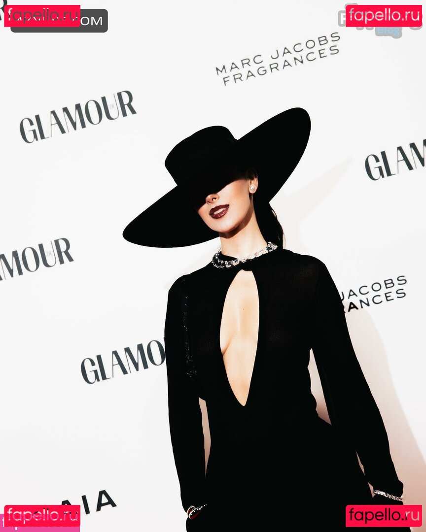 Elif Demirezer Onlyfans Photo Gallery 