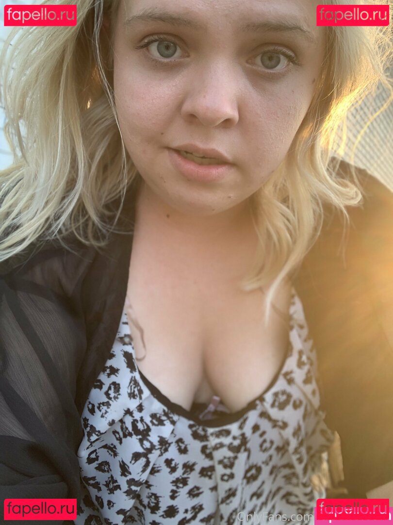 sadiegoldfree / sadiekategold Onlyfans Photo Gallery 