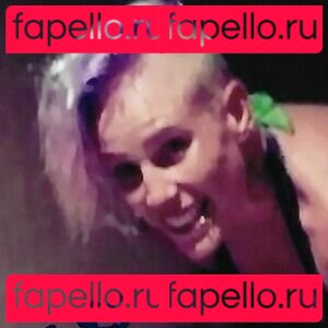 Bec Rawlings / RowdyBec Onlyfans Photo Gallery 