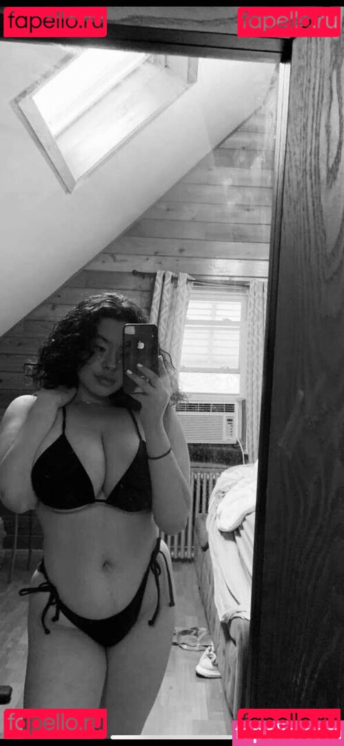 Alyssa M. / princessmxoxo Onlyfans Photo Gallery 