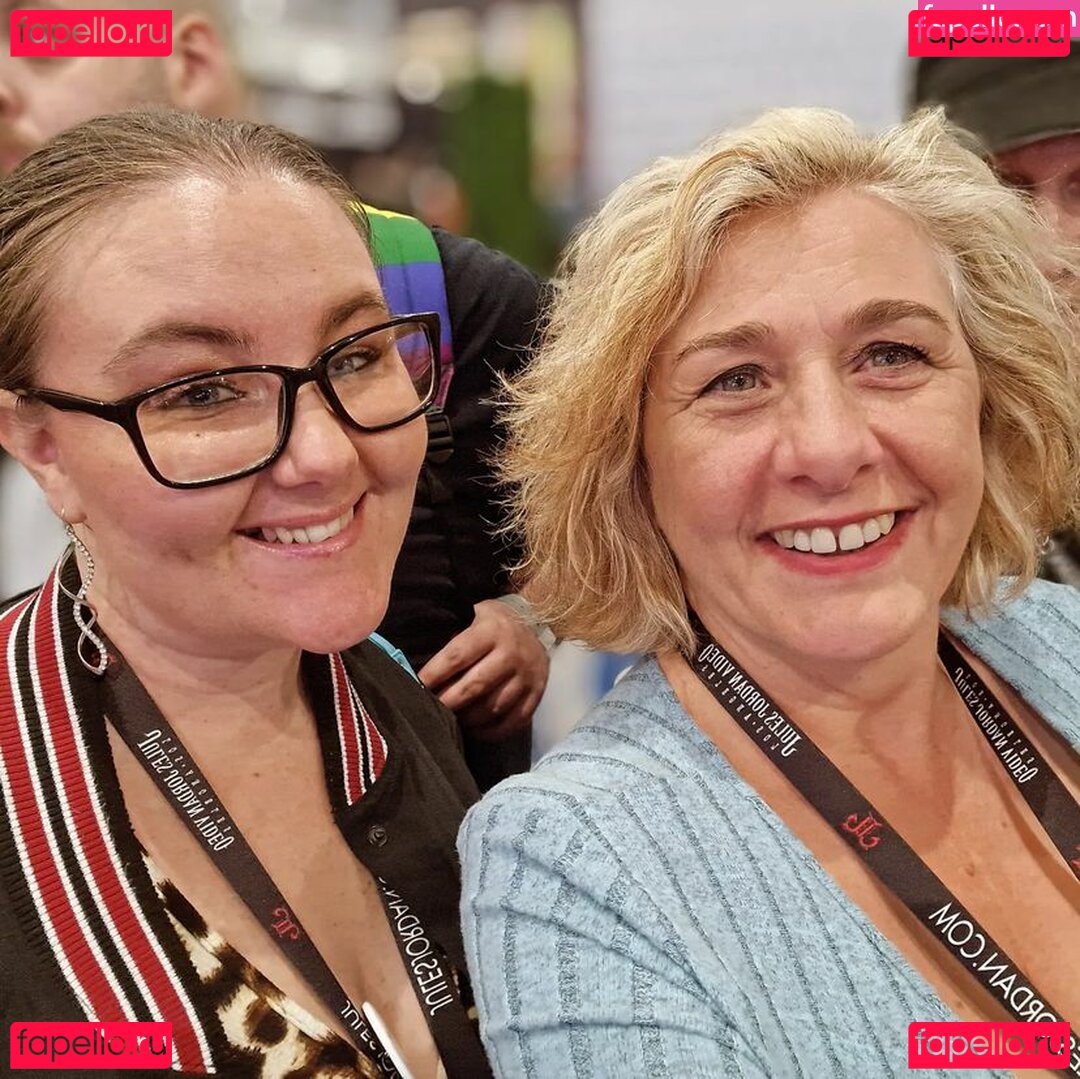 Camilla C / camilla73 / camillacreampie_ / https: Onlyfans Photo Gallery 