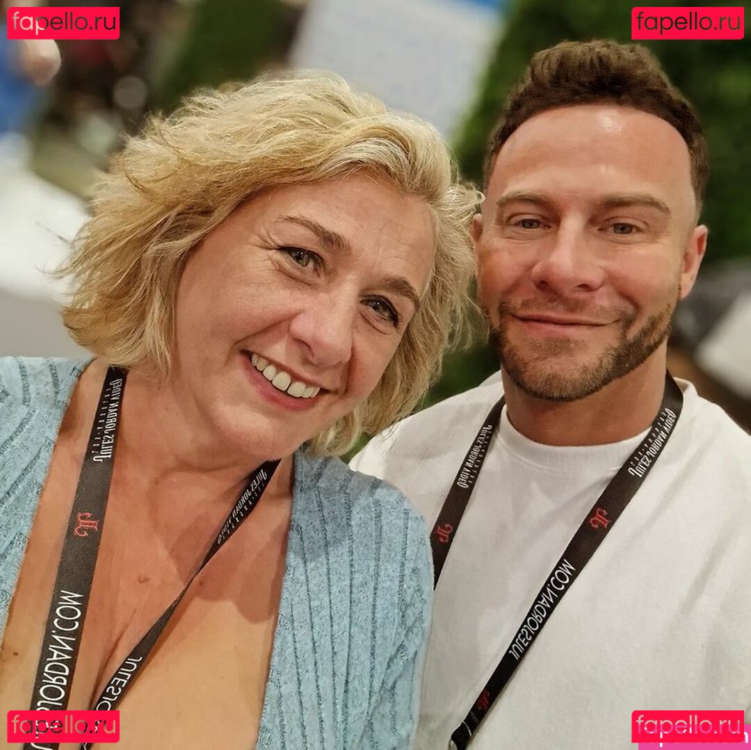 Camilla C / camilla73 / camillacreampie_ / https: Onlyfans Photo Gallery 