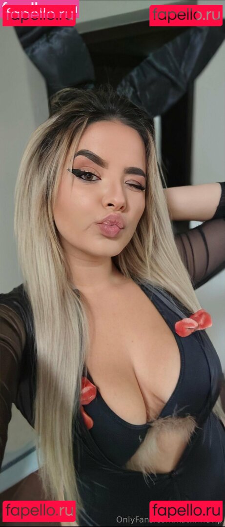 kathrinevip Onlyfans Photo Gallery 