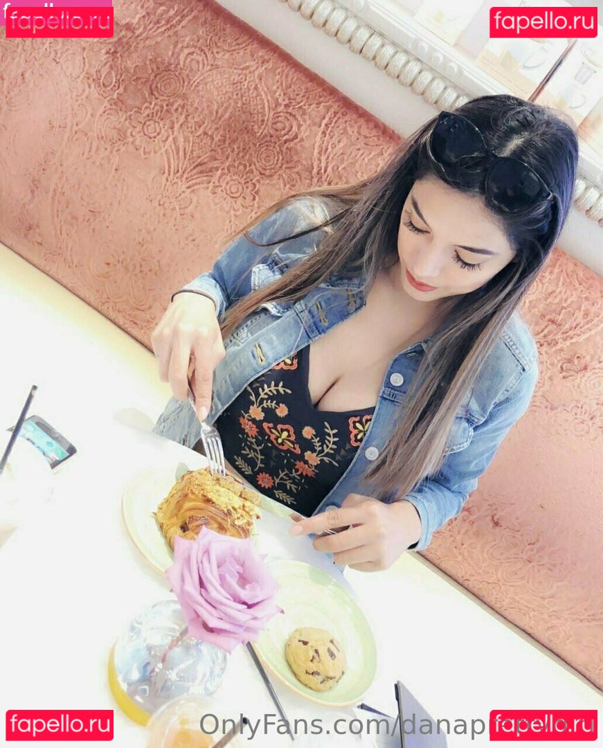 d4gers / danagorgeus Onlyfans Photo Gallery 