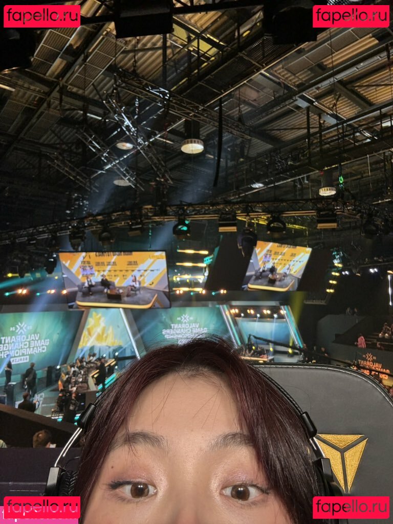 pipluptiny Onlyfans Photo Gallery 