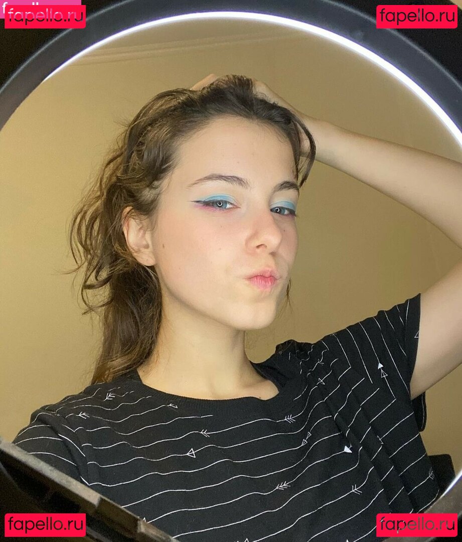 Gil Liany / gilli_any / ishurgil Onlyfans Photo Gallery 