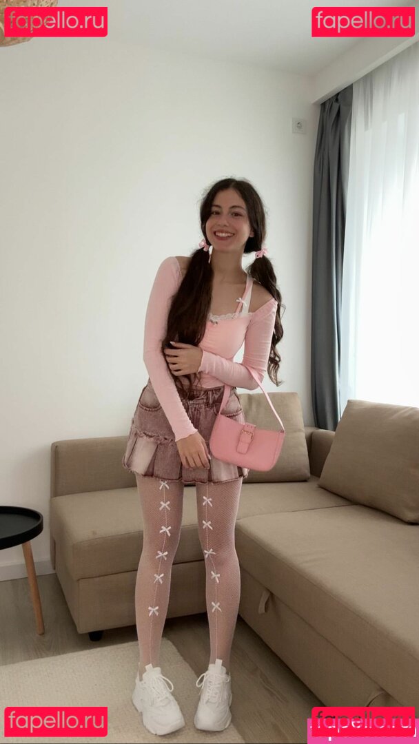 Gil Liany / gilli_any / ishurgil Onlyfans Photo Gallery 