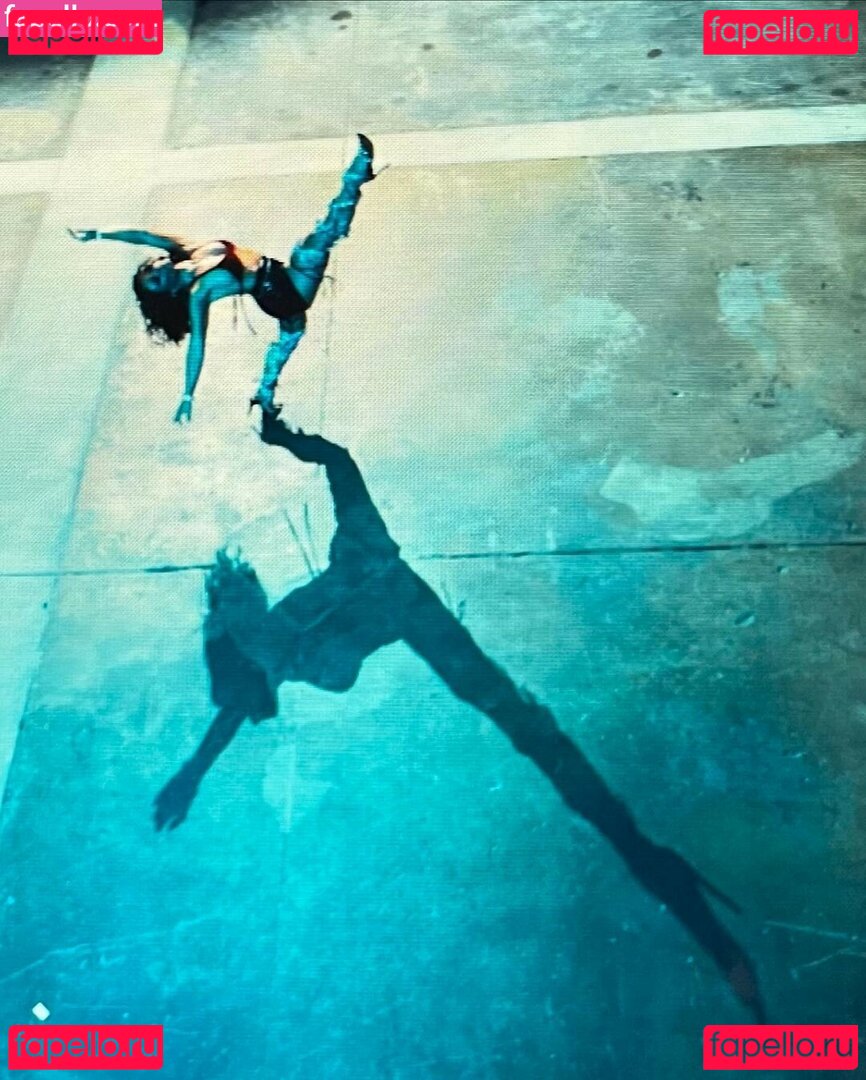 Jade Chynoweth / jadebug98 Onlyfans Photo Gallery 