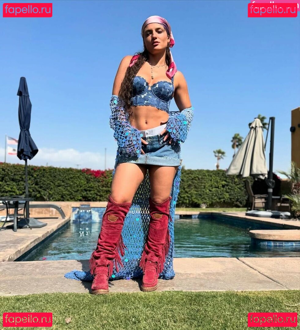 Jade Chynoweth / jadebug98 Onlyfans Photo Gallery 