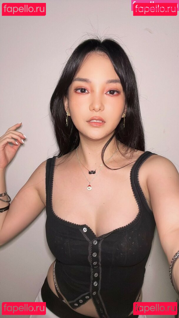 Codemiko / Youneh / thecodemiko Onlyfans Photo Gallery 