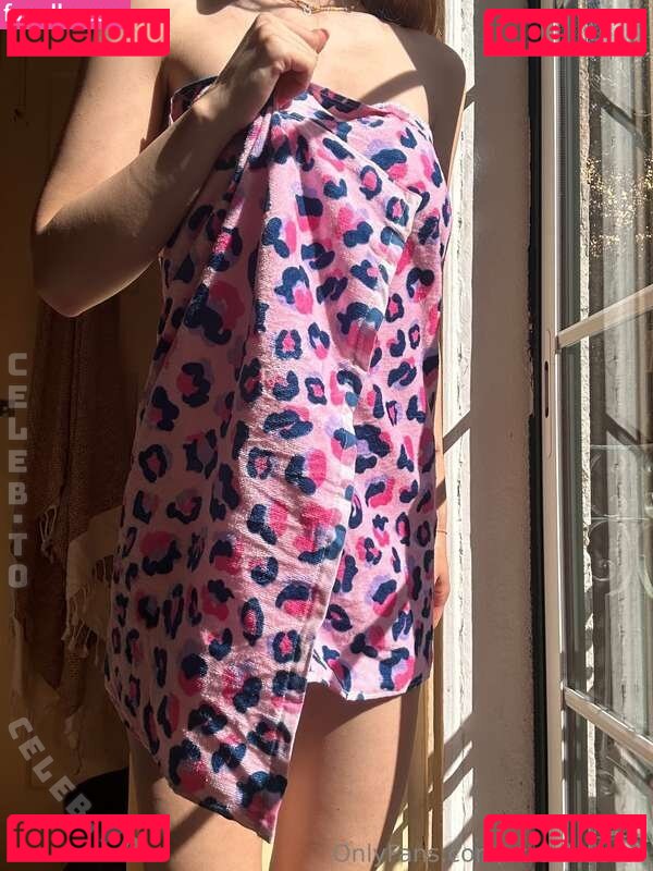 strohbeere / strohbeeren Onlyfans Photo Gallery 