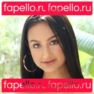 Eliza Ibarra / elizaibarra / https: / itselizaibarra Onlyfans Photo Gallery 