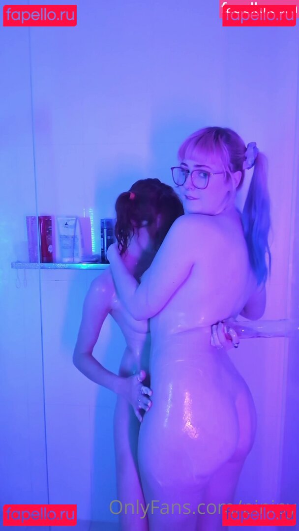 Pinipy / pinipy_twitch Onlyfans Photo Gallery 