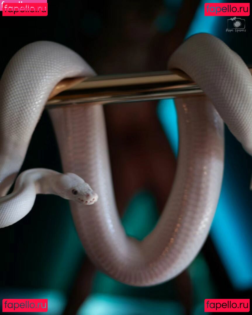 50ShadesOfAnastasia / anastasia_shades / https: Onlyfans Photo Gallery 