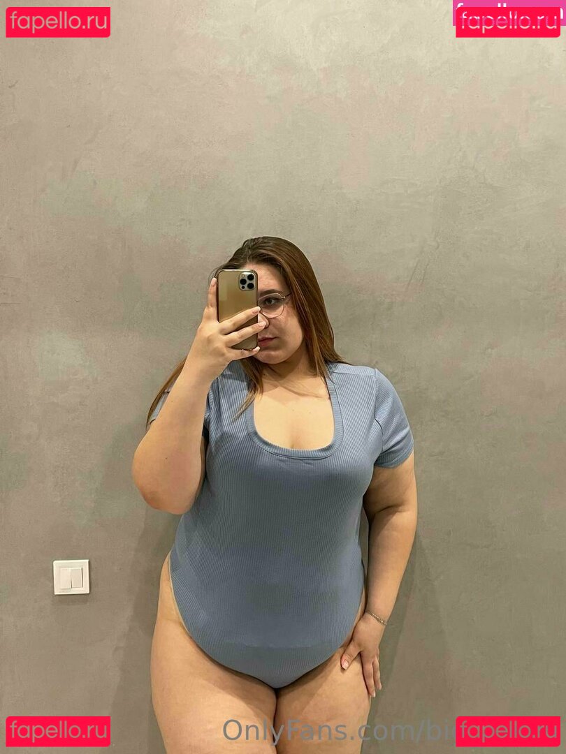 curvy_iris / curvygirlsgram Onlyfans Photo Gallery 