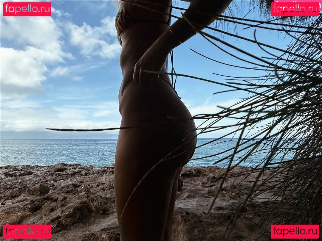 Anelaraiin Onlyfans Photo Gallery 